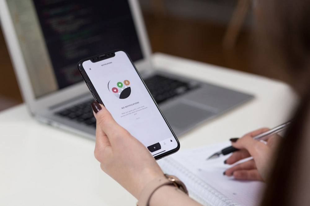 Jak projektować strony internetowe dla urządzeń dotykowych?