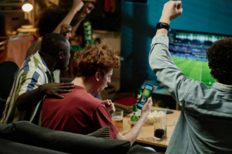 Jak śledzić rozgrywki sportowe w internecie bez tysięcy abonamentów